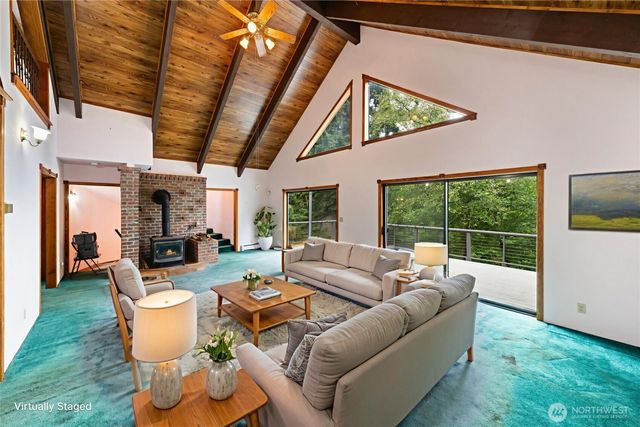 671 Edmonds Road, Coupeville, WA 98239