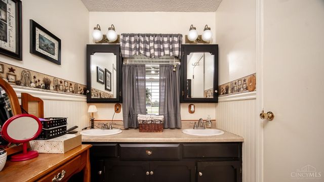 4400 Chapparal Road, Tiffin Twp, OH 45693