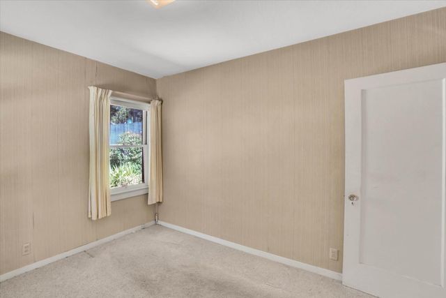 1728 42nd St, Sacramento, CA 95819
