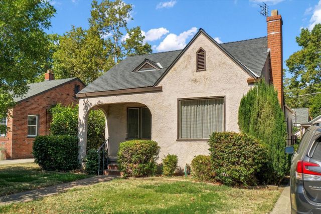 1728 42nd St, Sacramento, CA 95819