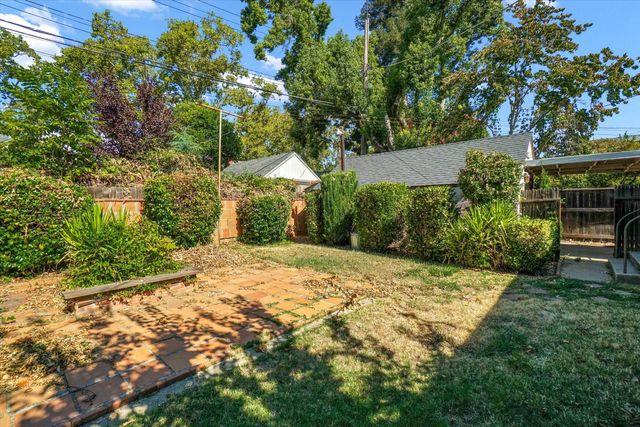 1728 42nd St, Sacramento, CA 95819