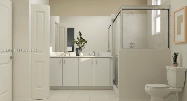 2538 SE 29th St ., Homestead, FL 33035