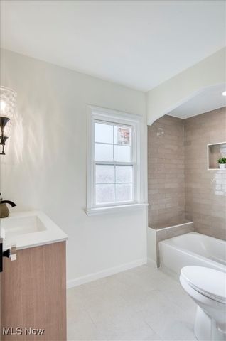 3526 Raymont Boulevard, University Heights, OH 44118