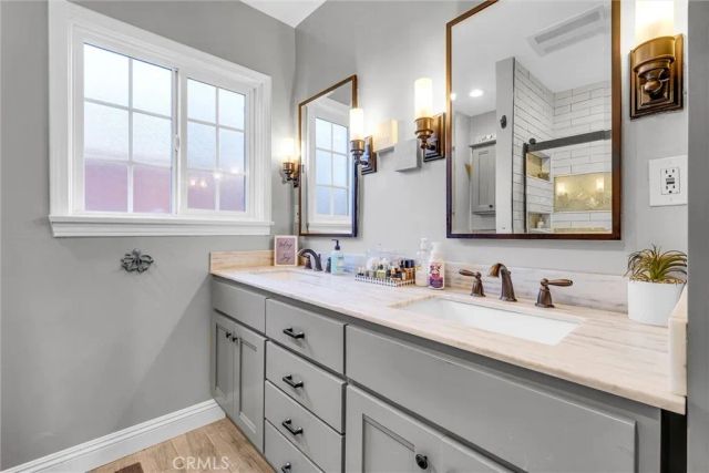 6104 S La Cienega, Ladera Heights, CA 90056