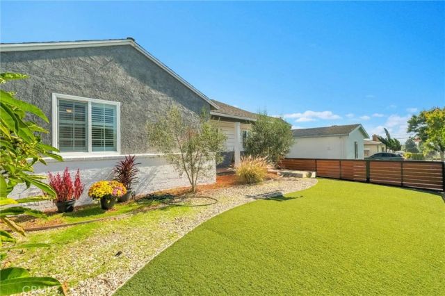 6104 S La Cienega, Ladera Heights, CA 90056