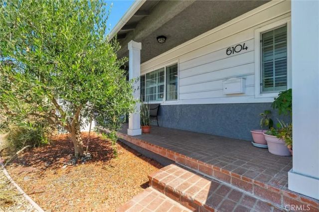 6104 S La Cienega, Ladera Heights, CA 90056