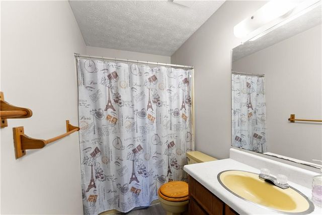 6800 Thunder Trail, Gainesville, GA 30506