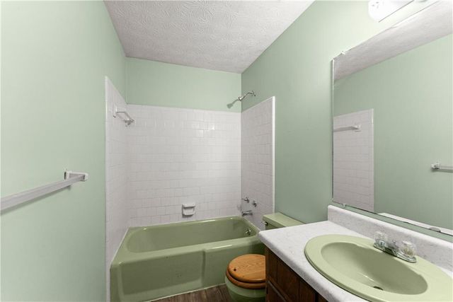 6800 Thunder Trail, Gainesville, GA 30506