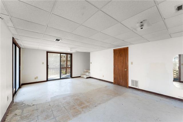 6800 Thunder Trail, Gainesville, GA 30506