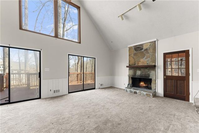 6800 Thunder Trail, Gainesville, GA 30506