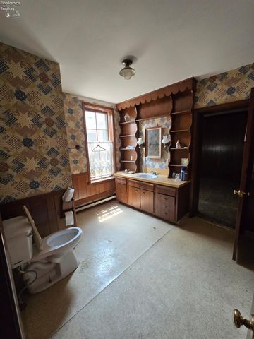 2312 Hayes Avenue, Sandusky, OH 44870