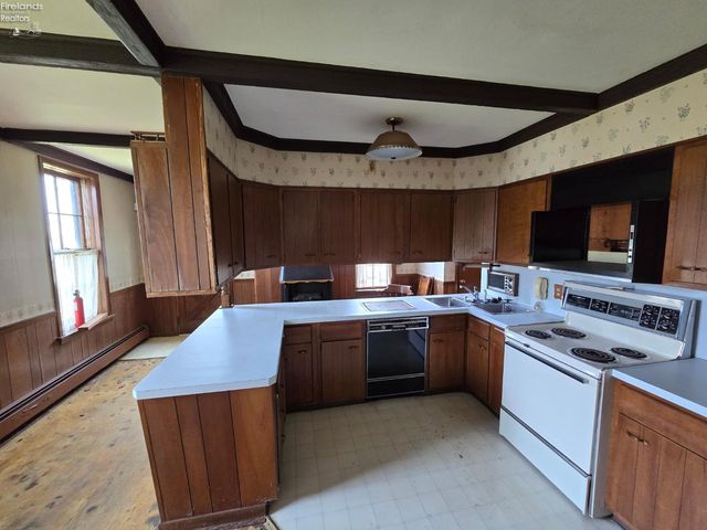 2312 Hayes Avenue, Sandusky, OH 44870