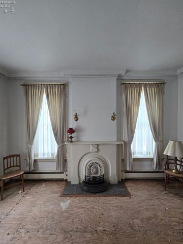 2312 Hayes Avenue, Sandusky, OH 44870