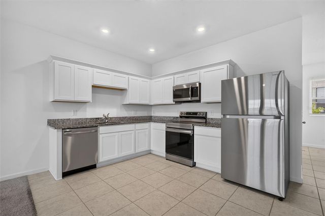 381 GRAND PINE LANE, St Cloud, FL 34771