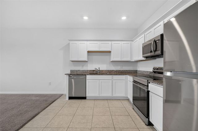 381 GRAND PINE LANE, St Cloud, FL 34771