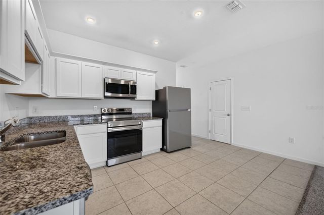 381 GRAND PINE LANE, St Cloud, FL 34771