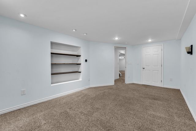 260 Mason Avenue, Ann Arbor, MI 48103