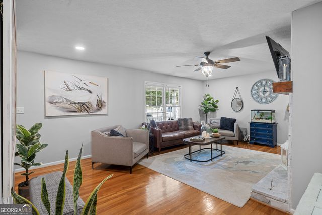 21 Timberwood Drive, SE, Silver Creek, GA 30173