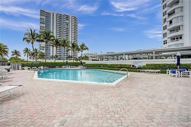 1340 S Ocean Boulevard 1003, Pompano Beach, FL 33062