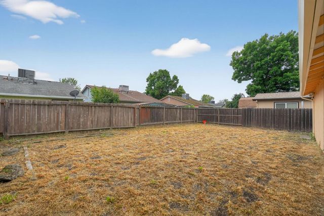 2524 Pemberton Court, Stockton, CA 95210