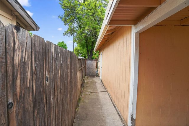 2524 Pemberton Court, Stockton, CA 95210