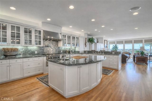 1105 E Balboa, Newport Beach, CA 92661