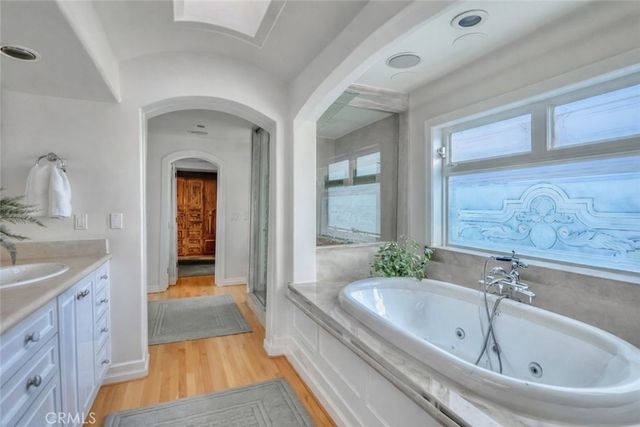 1105 E Balboa, Newport Beach, CA 92661