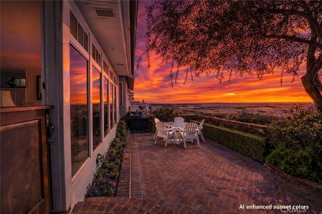 1105 E Balboa, Newport Beach, CA 92661