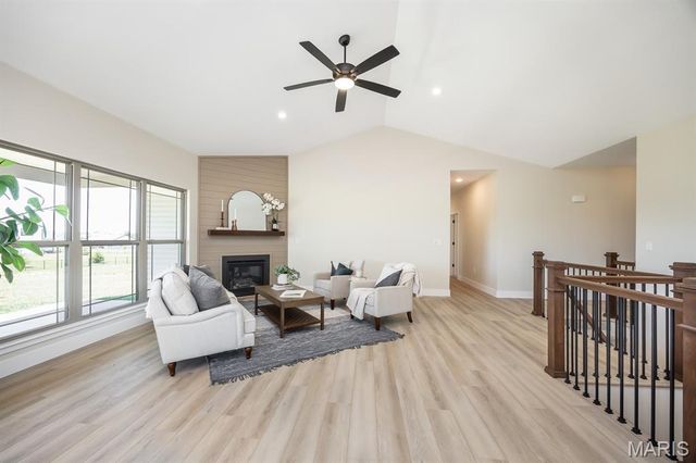 3740 Golfview Circle, Shiloh, IL 62221