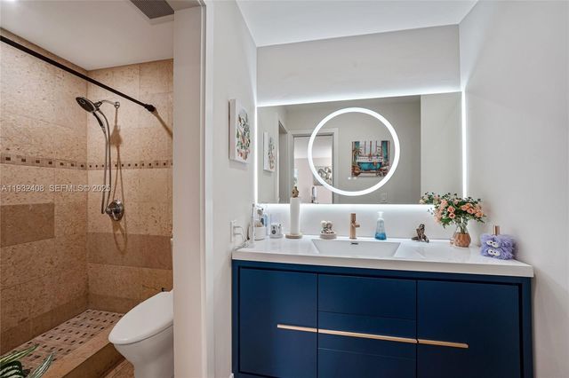 10310 NW 5th Ter 4-26, Miami, FL 33172