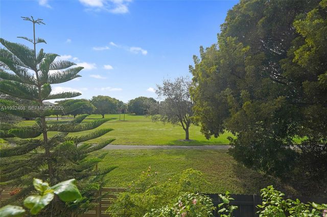 10310 NW 5th Ter 4-26, Miami, FL 33172