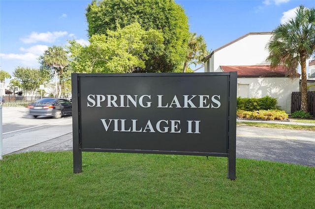 10310 NW 5th Ter 4-26, Miami, FL 33172