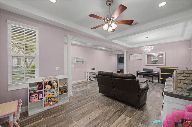 8137 LAGERFELD DRIVE, Land O Lakes, FL 34637