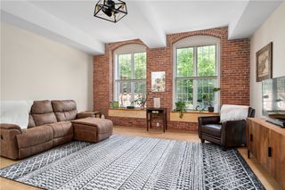 2 School Street 108, Lincoln, RI 02802