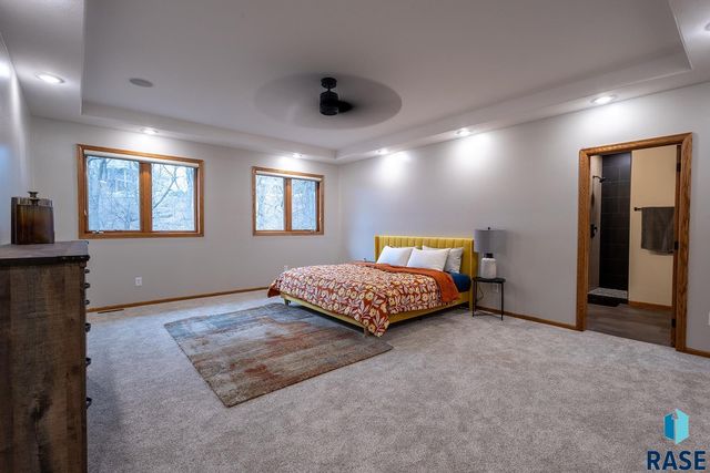 7 N Sun Valley Pl Place, Sioux Falls, SD 57110