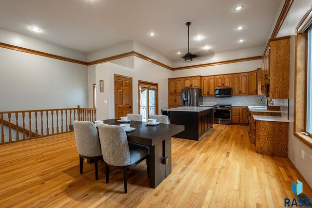 7 N Sun Valley Pl Place, Sioux Falls, SD 57110