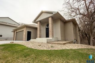 7 N Sun Valley Pl Place, Sioux Falls, SD 57110
