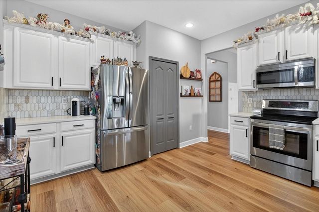 18564 STROMBURY DRIVE, Land O Lakes, FL 34638