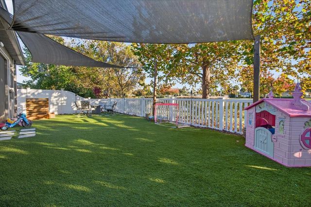 18564 STROMBURY DRIVE, Land O Lakes, FL 34638