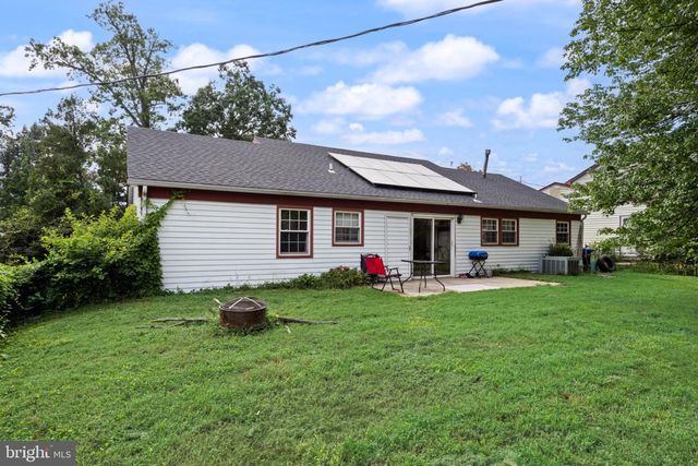 32 NIMITZ LN, Willingboro, NJ 08046