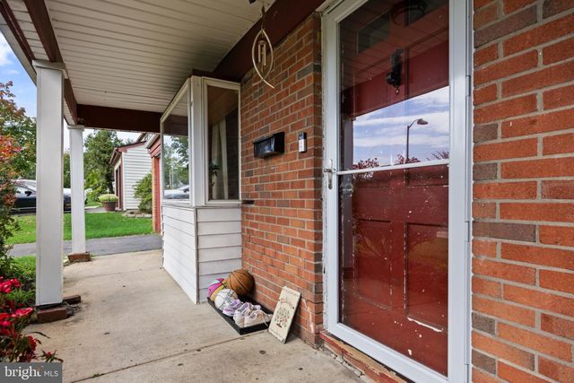 32 NIMITZ LN, Willingboro, NJ 08046