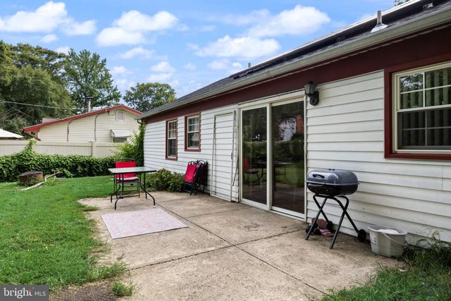 32 NIMITZ LN, Willingboro, NJ 08046