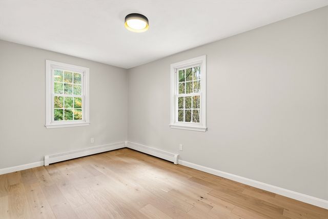 293 Mendall Rd, Acushnet, MA 02743