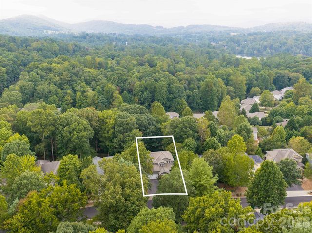 112 Mountain Drive, Biltmore Lake, NC 28715