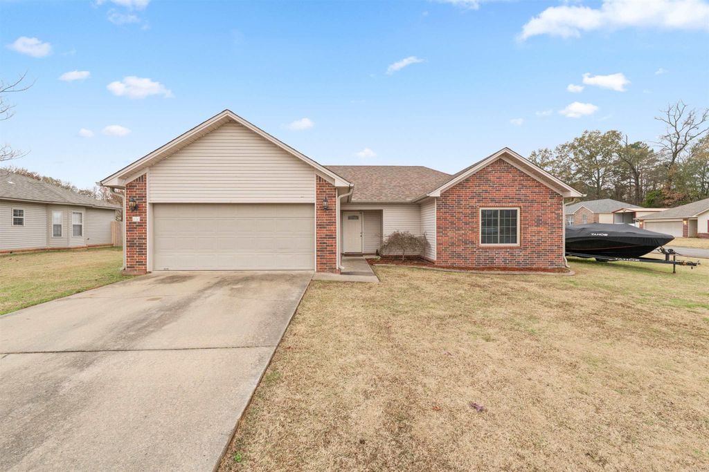 11 Cheyenne Drive, Austin, AR 72007