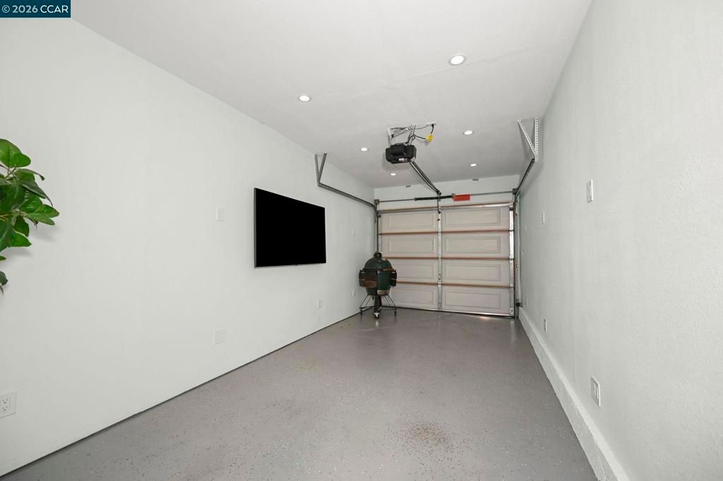 Image 31 of property listing at 476 Sycamore Cir, Danville, CA 94526