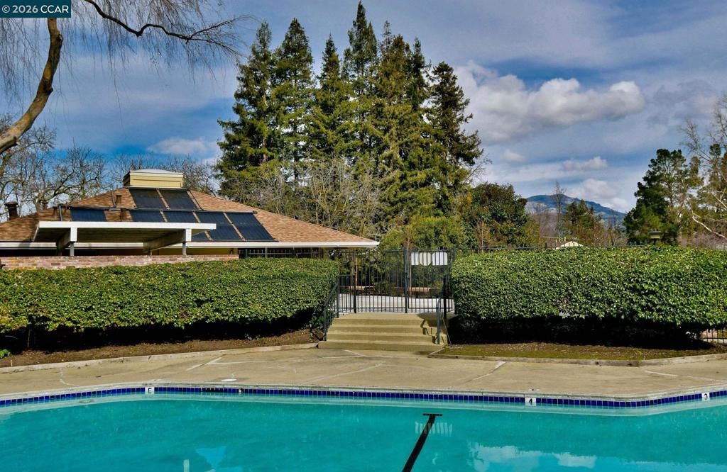 Image 36 of property listing at 476 Sycamore Cir, Danville, CA 94526