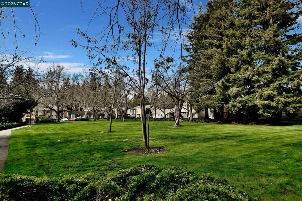 Image 38 of property listing at 476 Sycamore Cir, Danville, CA 94526