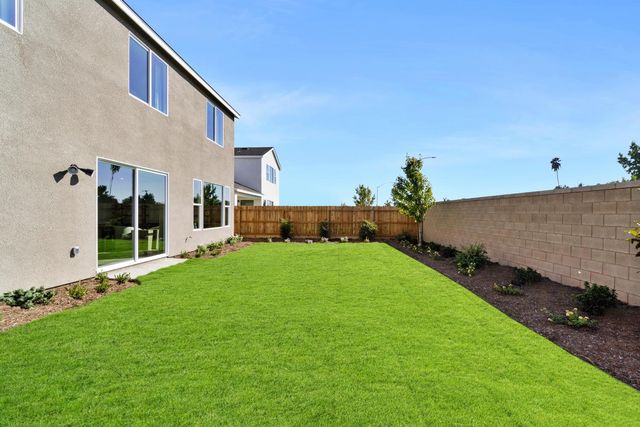 3431 N Mcarthur Avenue, Fresno, CA 93727