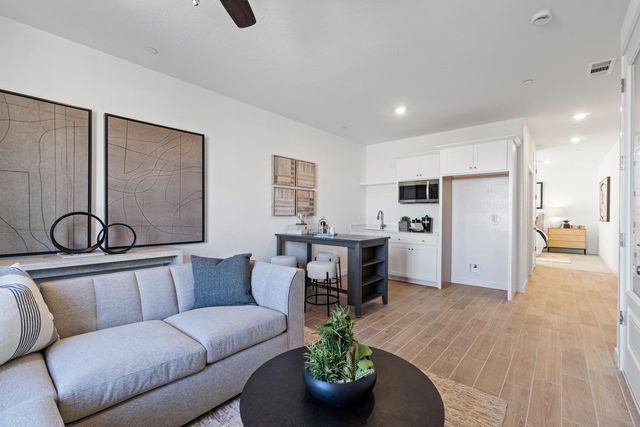 3431 N Mcarthur Avenue, Fresno, CA 93727